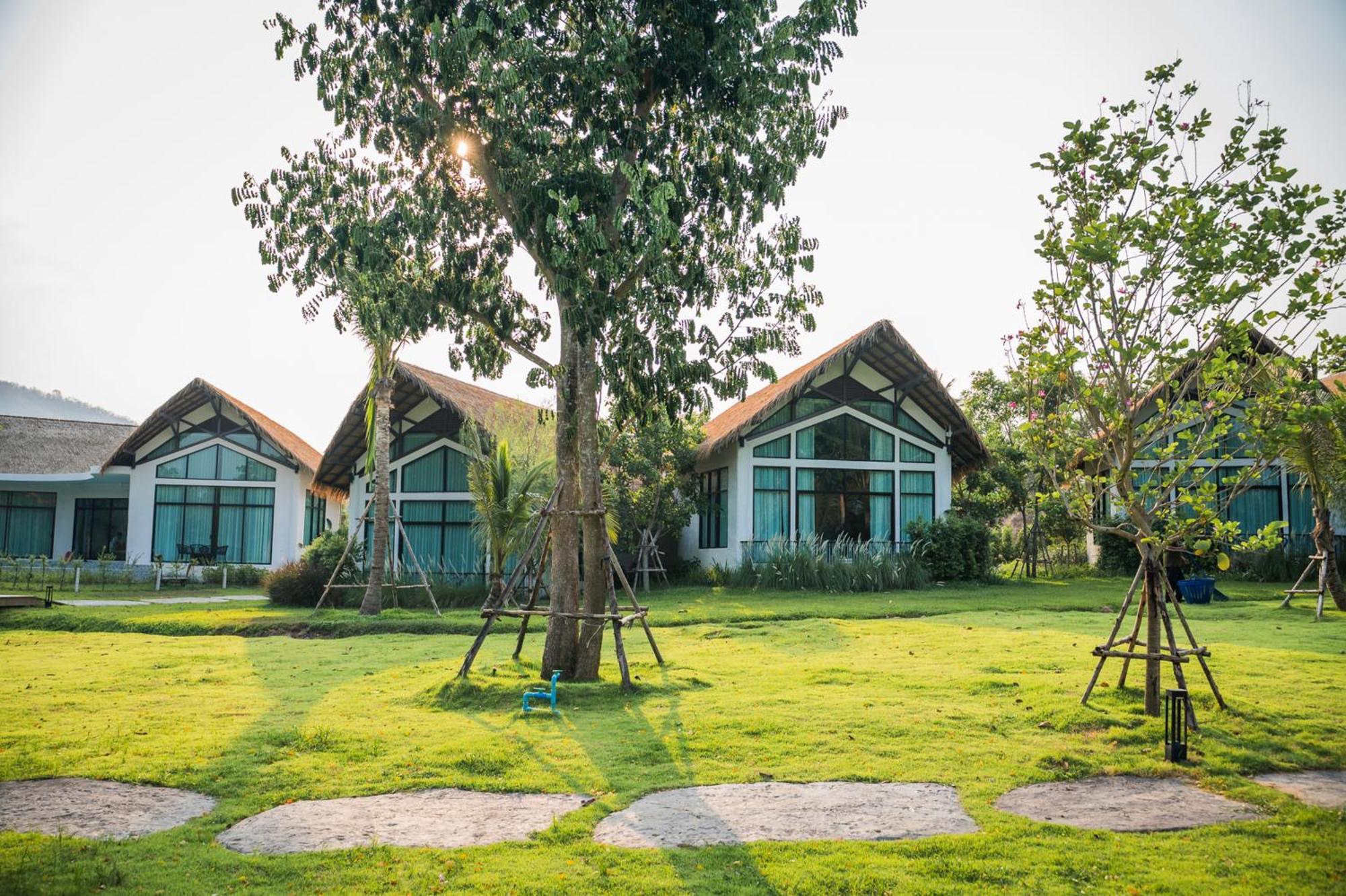 Villa De Leaf River Kaeng Krachan Phetchaburi Exterior photo