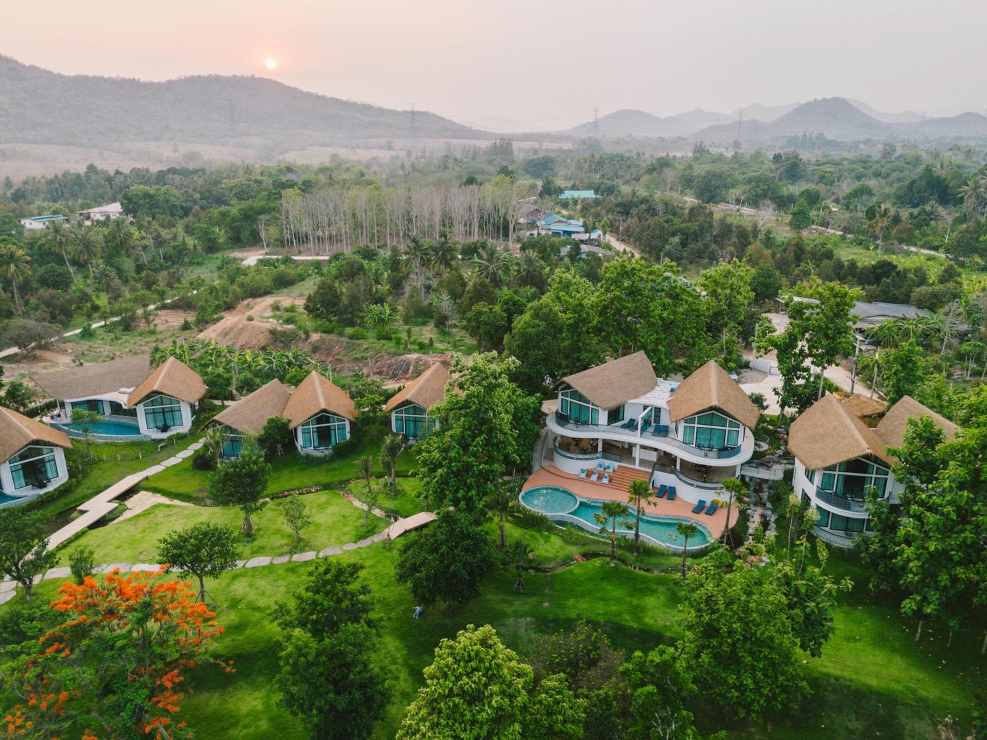 Villa De Leaf River Kaeng Krachan Phetchaburi Exterior photo