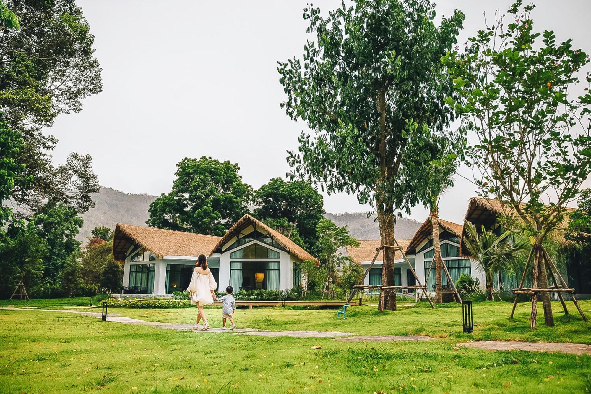 Villa De Leaf River Kaeng Krachan Phetchaburi Exterior photo